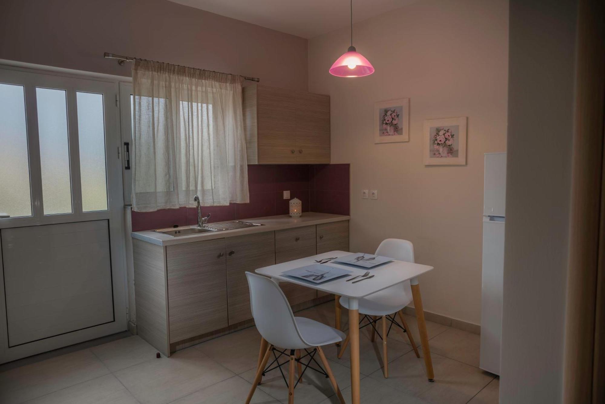 Tesys Studios And Apartments Laganas Exteriér fotografie